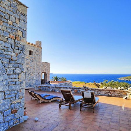 Athevillas Chrysoula Mezapos Exterior photo