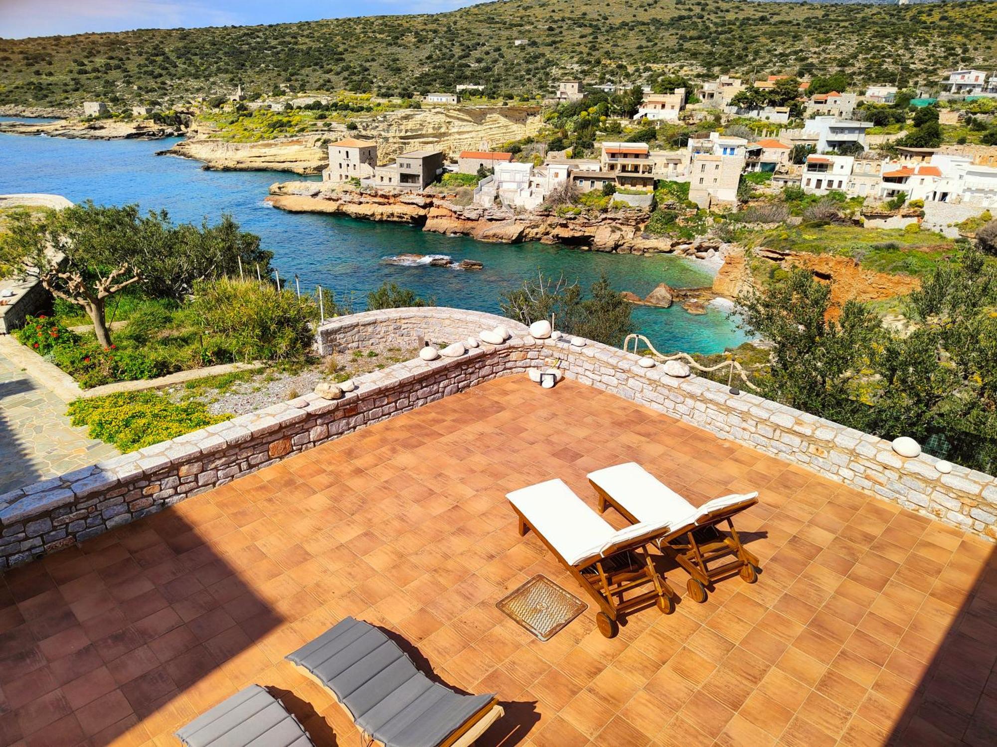 Athevillas Chrysoula Mezapos Exterior photo