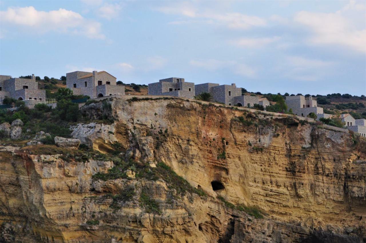 Athevillas Chrysoula Mezapos Exterior photo